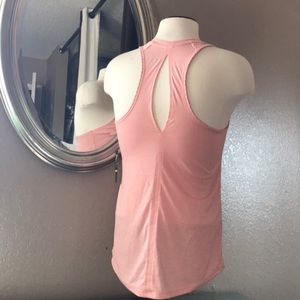 Active razor back keyhole tank top